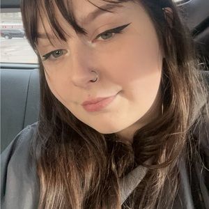 Meet your Posher, Skylar